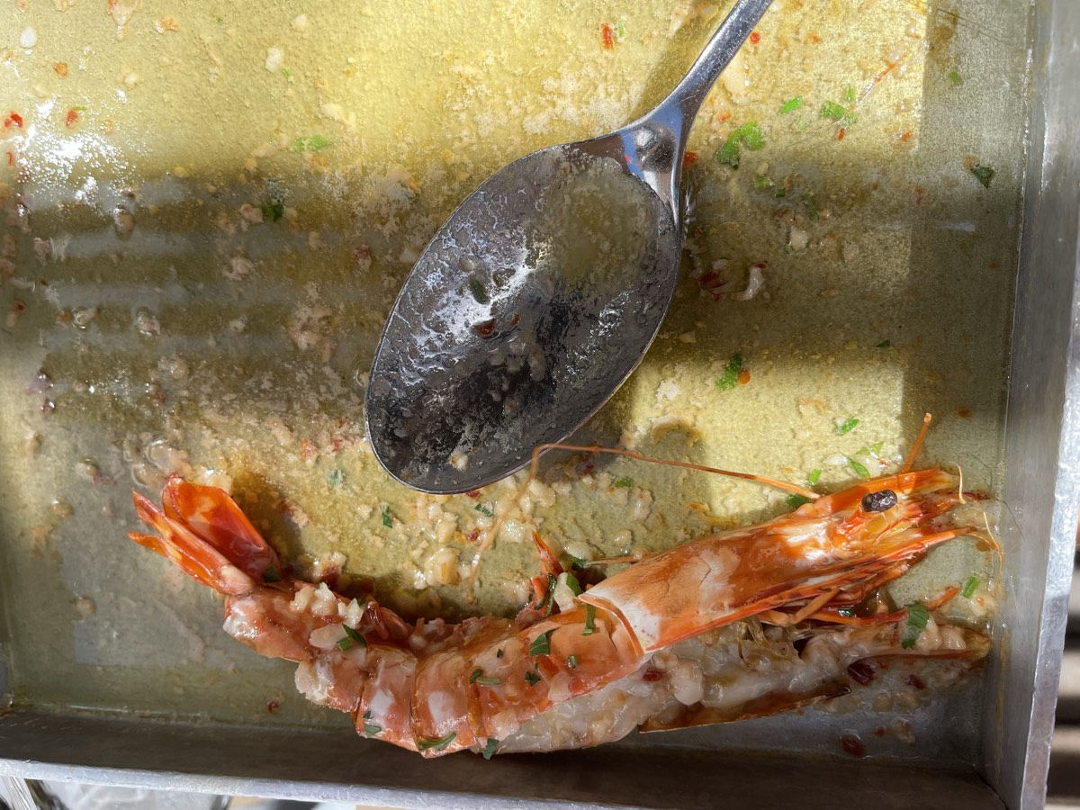 Gambas à la plancha, ail et piment