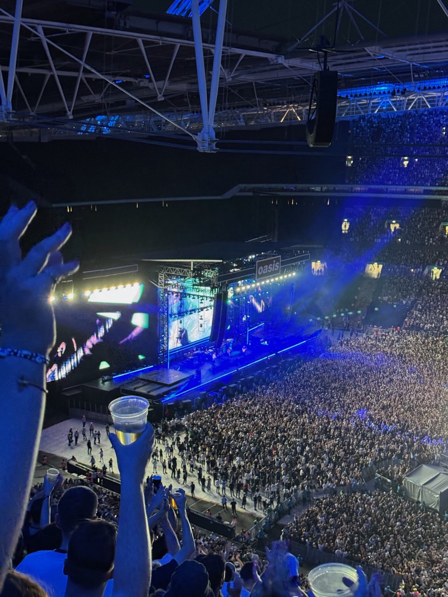Oasis à Wembley — le soir où on y était